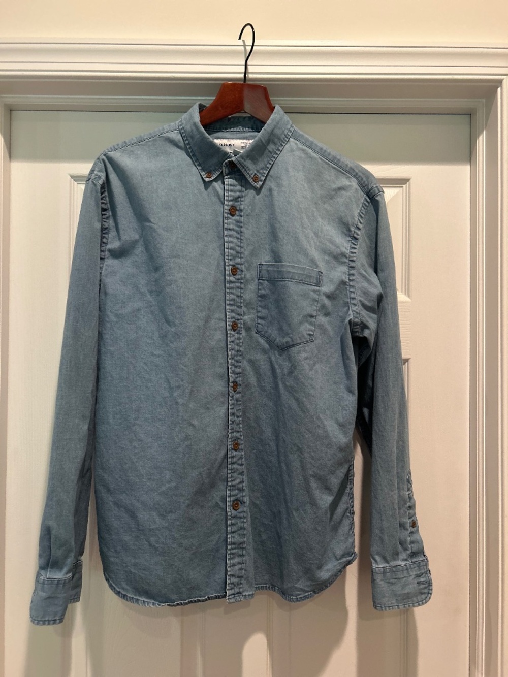 Old Navy Button Down Shirt light denim soft Large